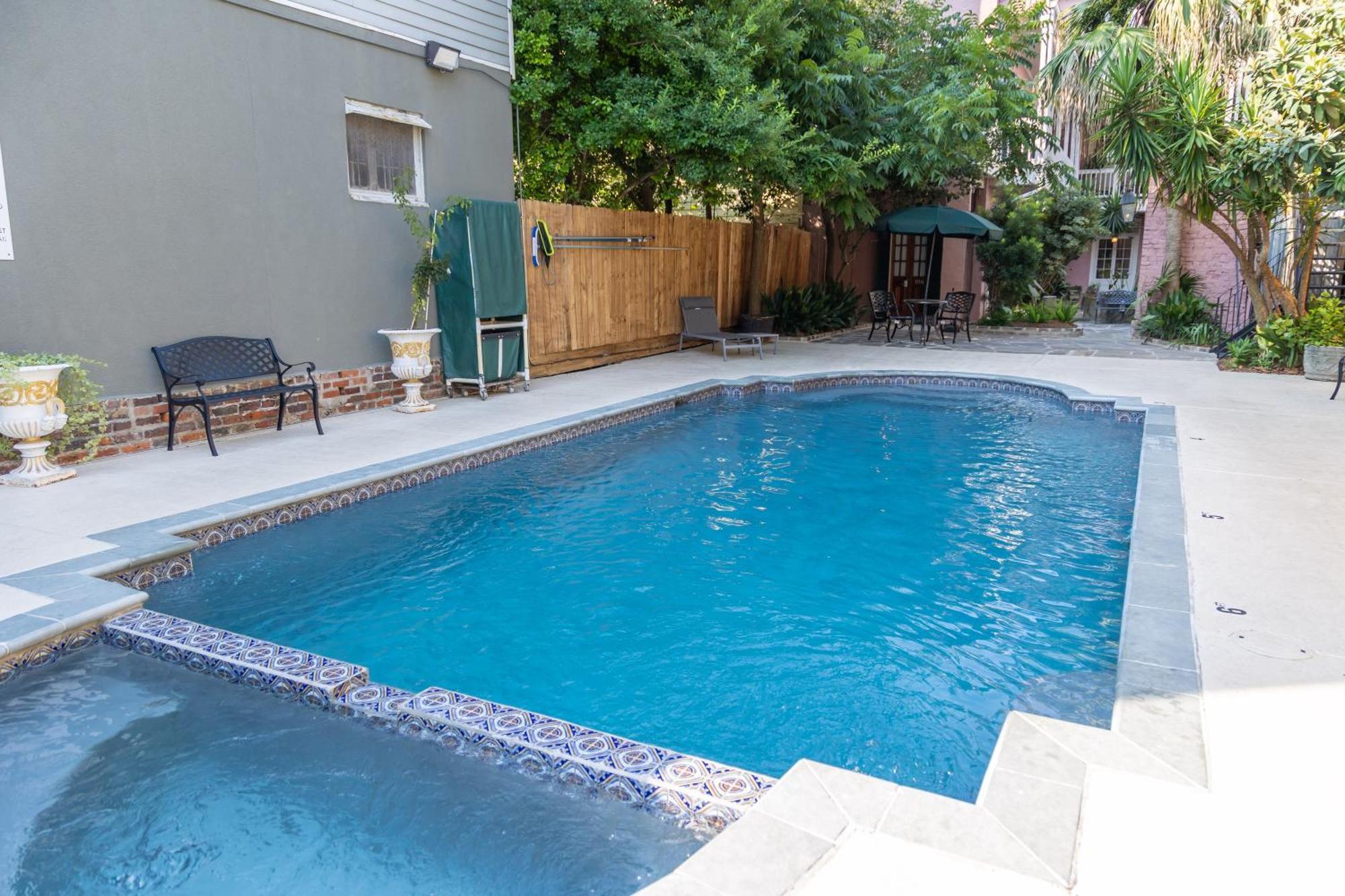 Lamothe House Hotel A French Quarter Guest Houses Property นิวออร์ลีนส์ ภายนอก รูปภาพ