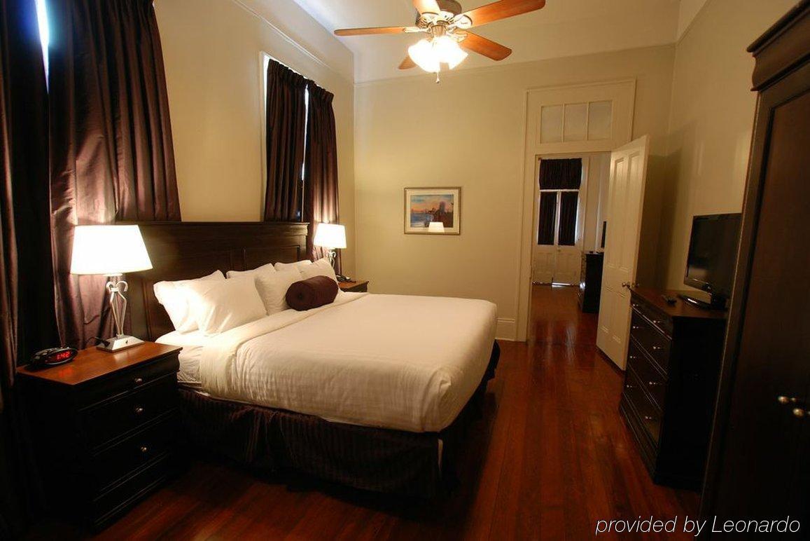 Lamothe House Hotel A French Quarter Guest Houses Property นิวออร์ลีนส์ ภายนอก รูปภาพ