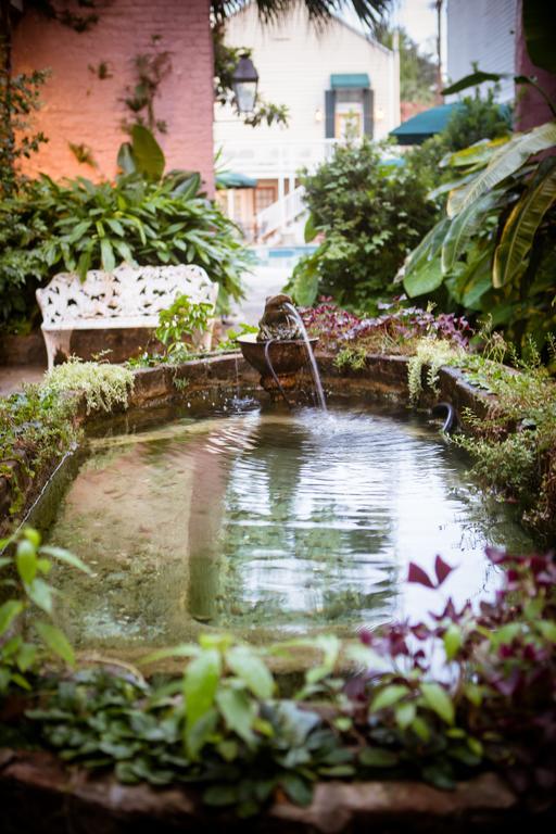 Lamothe House Hotel A French Quarter Guest Houses Property นิวออร์ลีนส์ ภายนอก รูปภาพ