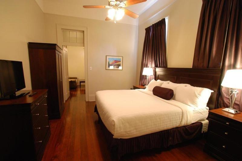 Lamothe House Hotel A French Quarter Guest Houses Property นิวออร์ลีนส์ ภายนอก รูปภาพ
